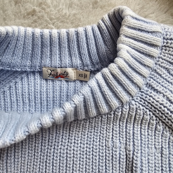 Faherty Sweater - Picture 4 of 7